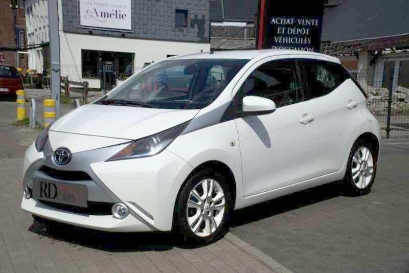 TOYOTA AYGO X AUTOMATIQUE 2016 GARANTIE 1 AN, Autos, Toyota, Entreprise, Achat, Aygo, ABS, Caméra de recul, Phares directionnels