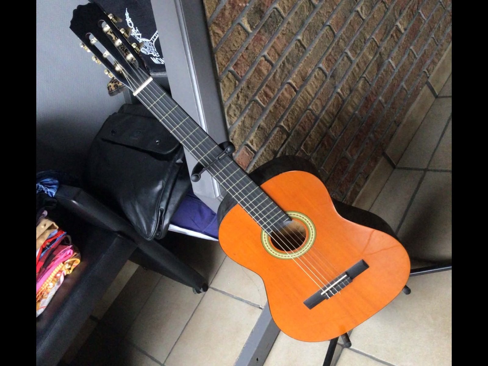 Pied + guitare classique debutant livres méthode simple 65€, Muziek en Instrumenten, Snaarinstrumenten | Gitaren | Akoestisch