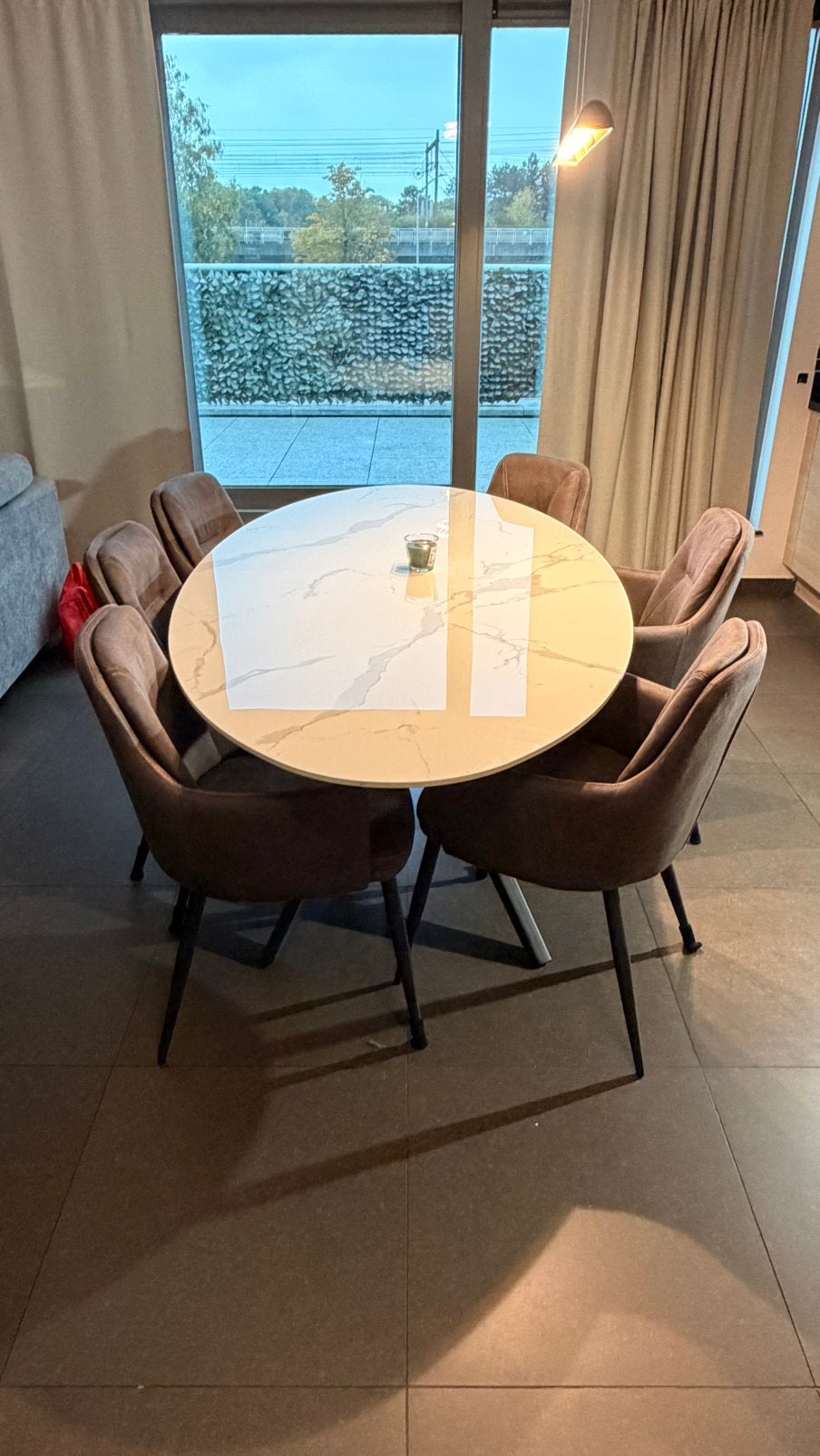 Eettafel keramiek/marmer te koop (210x110cm), Ophalen, Zo goed als nieuw