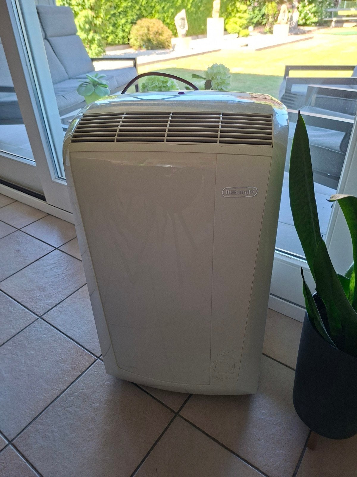 DeLonghi Pinguino Air-to-Air PAC N81, Electroménager, 60 à 100 m³, Refroidissement et Déshumidification, Enlèvement, Utilisé