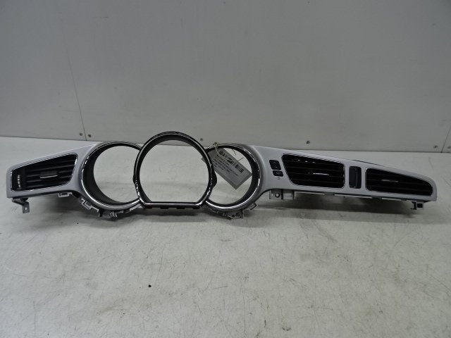 DIVERSEN DIVERS Kia Cee'd (JDB5) (01-2012/07-2018), Info@kia.de, Theodor-Heuss-Allee 11
60486  Frankfurt am Main, DE, Kia Deutschland GmbH