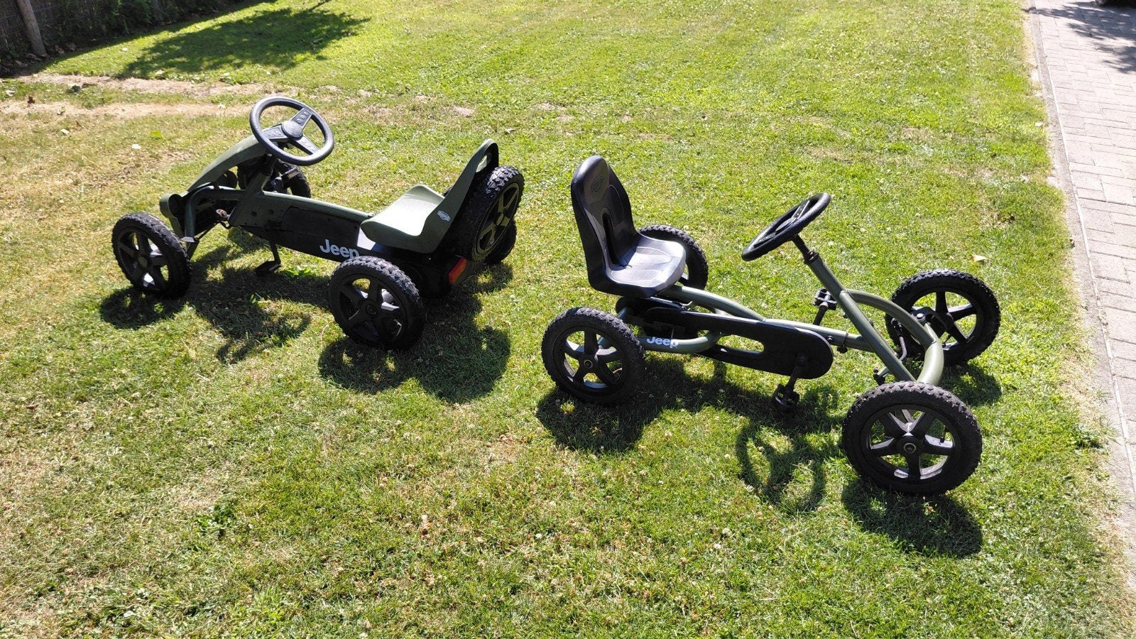 Berg go kart 2x JEEP, Kinderen en Baby's, Speelgoed | Buiten | Skelters, Berg, Ophalen