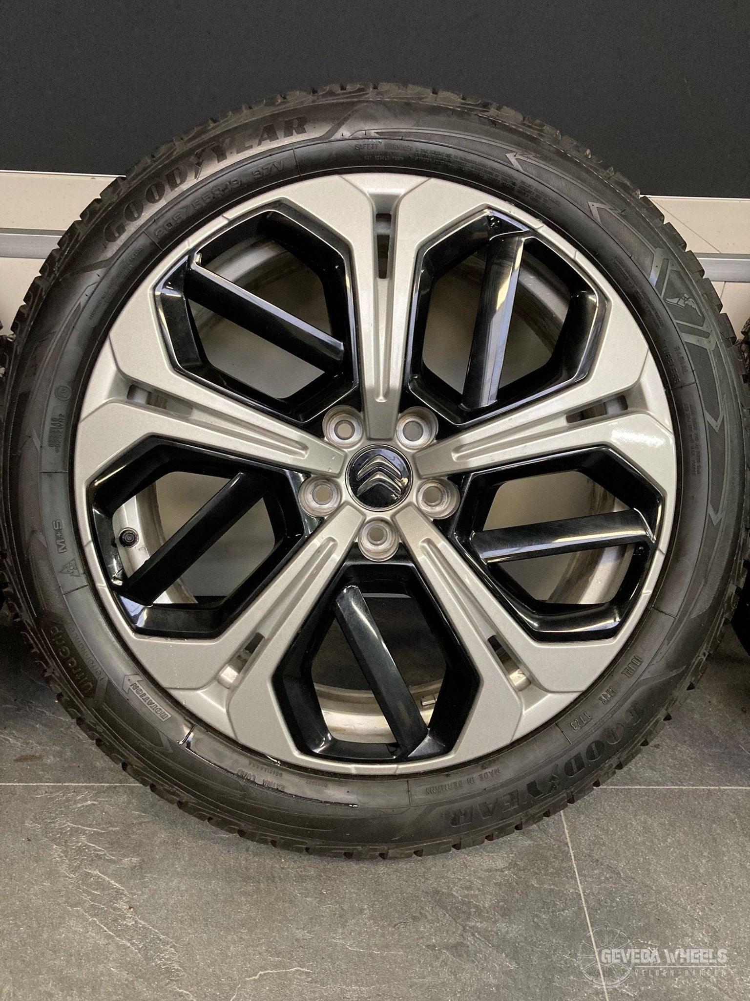 19” originele Citroen C5 X / Aircross velgen + winterbanden, Auto-onderdelen, Banden en Velgen, Banden en Velgen, Winterbanden