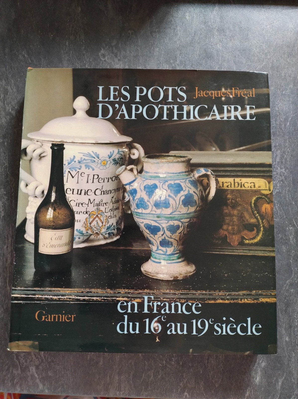 Les pots d'apothicaire, Enlèvement ou Envoi
