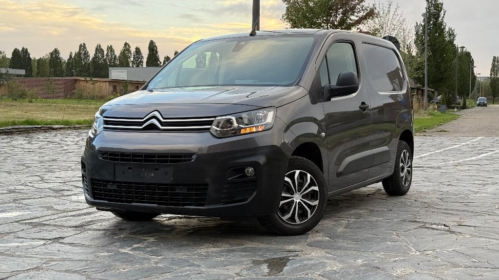 Climatiseur Citroen Berlingo 1.6d, Navi/Camera, Autos, Camionnettes & Utilitaires, Achat, Euro 6, Entretenue par le concessionnaire