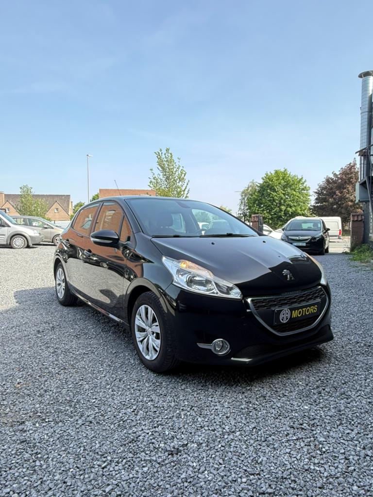 Peugeot 208 1.2 Essence, Autos, Peugeot, Entreprise, Achat, ABS, Phares directionnels, Airbags, Air conditionné, Bluetooth, Feux de virage