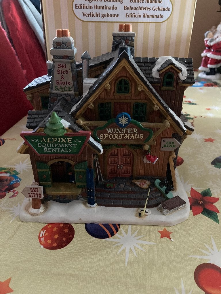 Lemax Winter Sporthaus ( kerstdorp ), Diversen, Ophalen of Verzenden