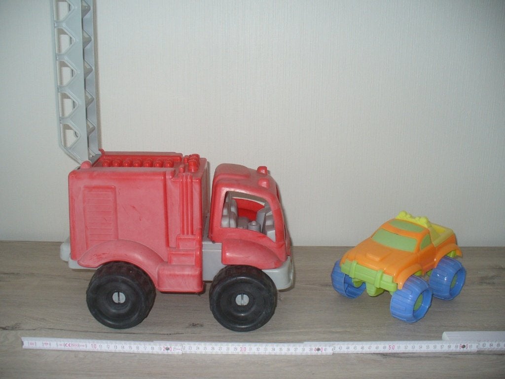 Buitenspeelgoed: brandweerauto + truck, Kinderen en Baby's, Ophalen of Verzenden, Gebruikt