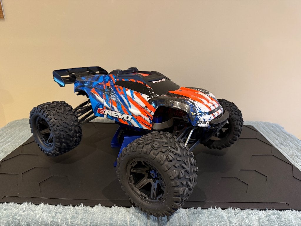 Traxxas E Revo V2, Hobby & Loisirs créatifs, Enlèvement ou Envoi, Échelle 1:8, Voiture off road, Utilisé