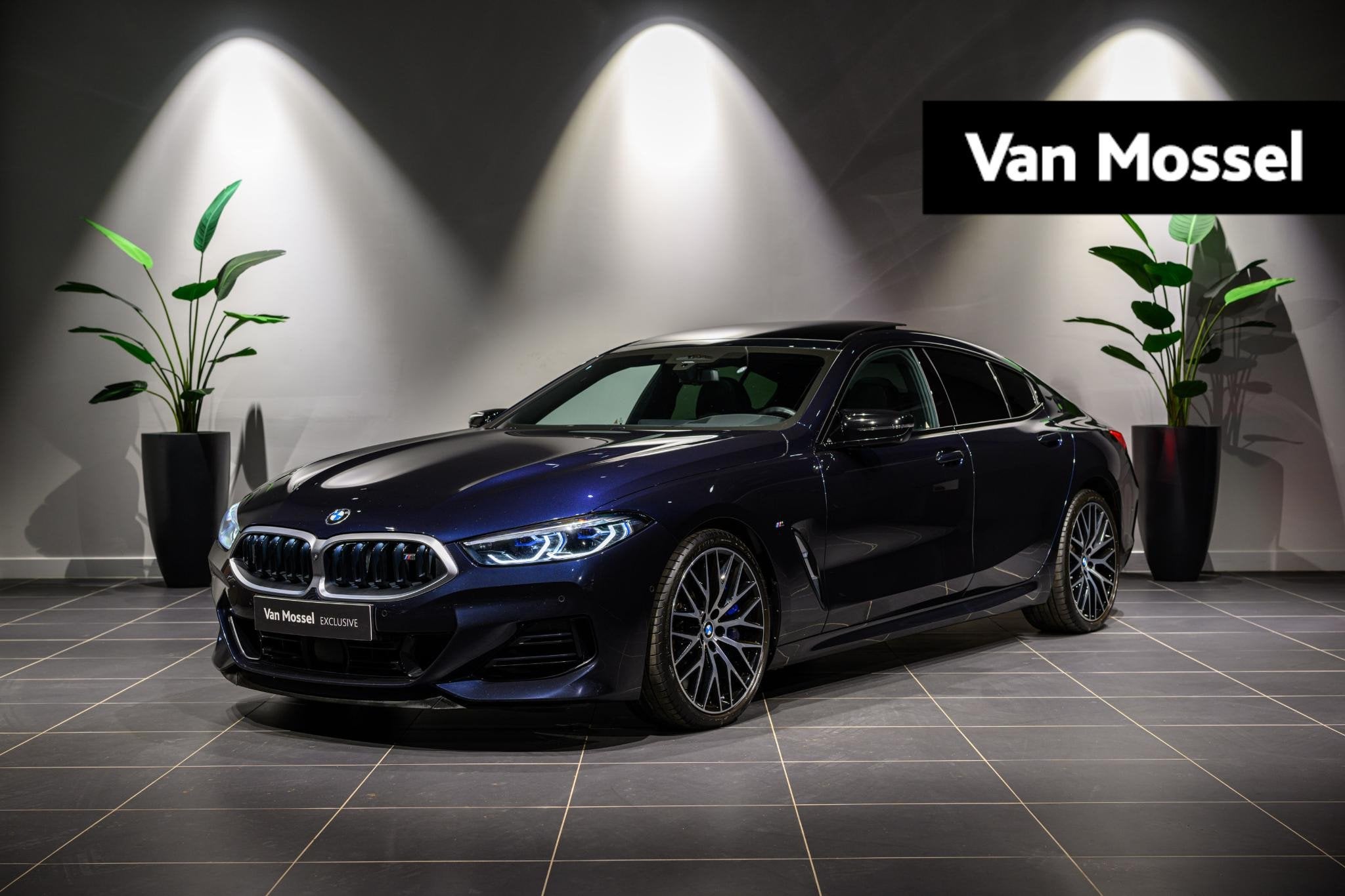 BMW M8 50i LASER LIGHTS | H & K | GESTURE CONTROL | ZETELVER, Auto's, Automaat, 4 deurs, Gebruikt, https://public.car-pass.be/vhr/fd3b38cf-e4e8-4768-a919-b7066d50a532