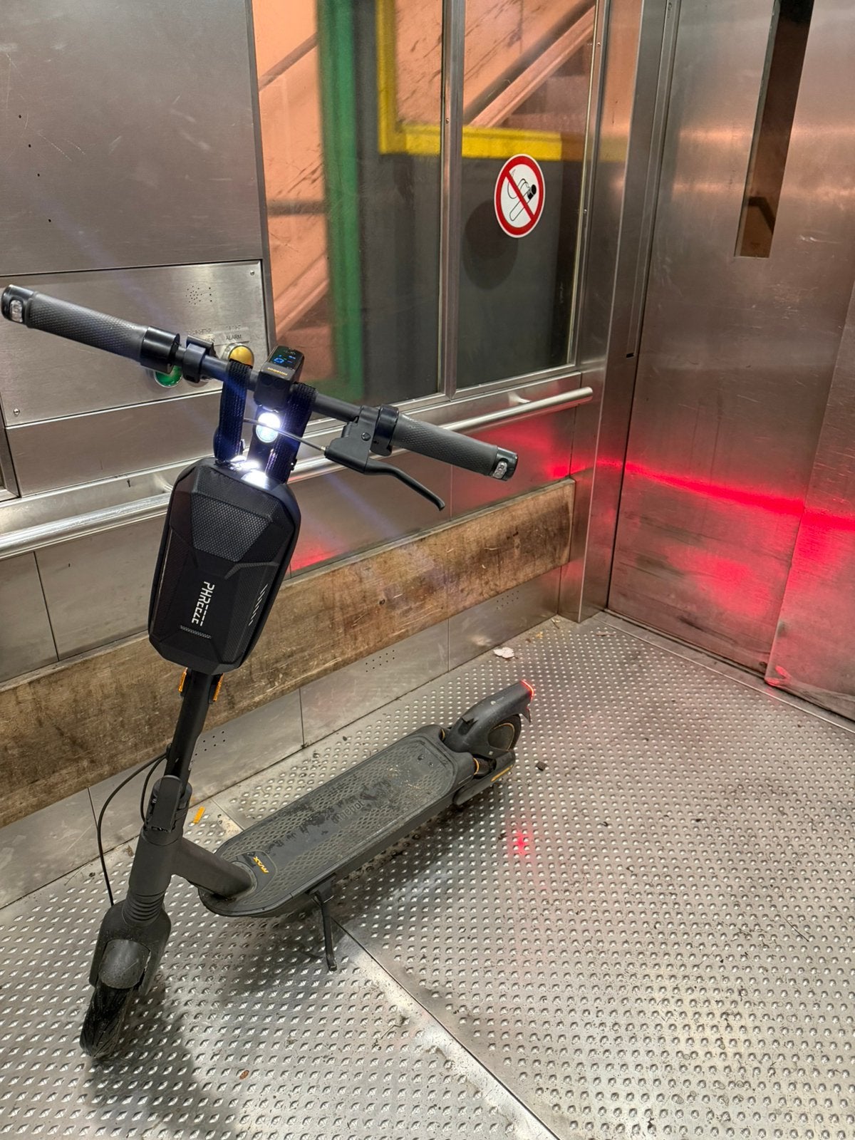 Segway-Ninebot Max G2 E, Fietsen en Brommers, Ophalen, Zo goed als nieuw, Elektrische step (E-scooter)