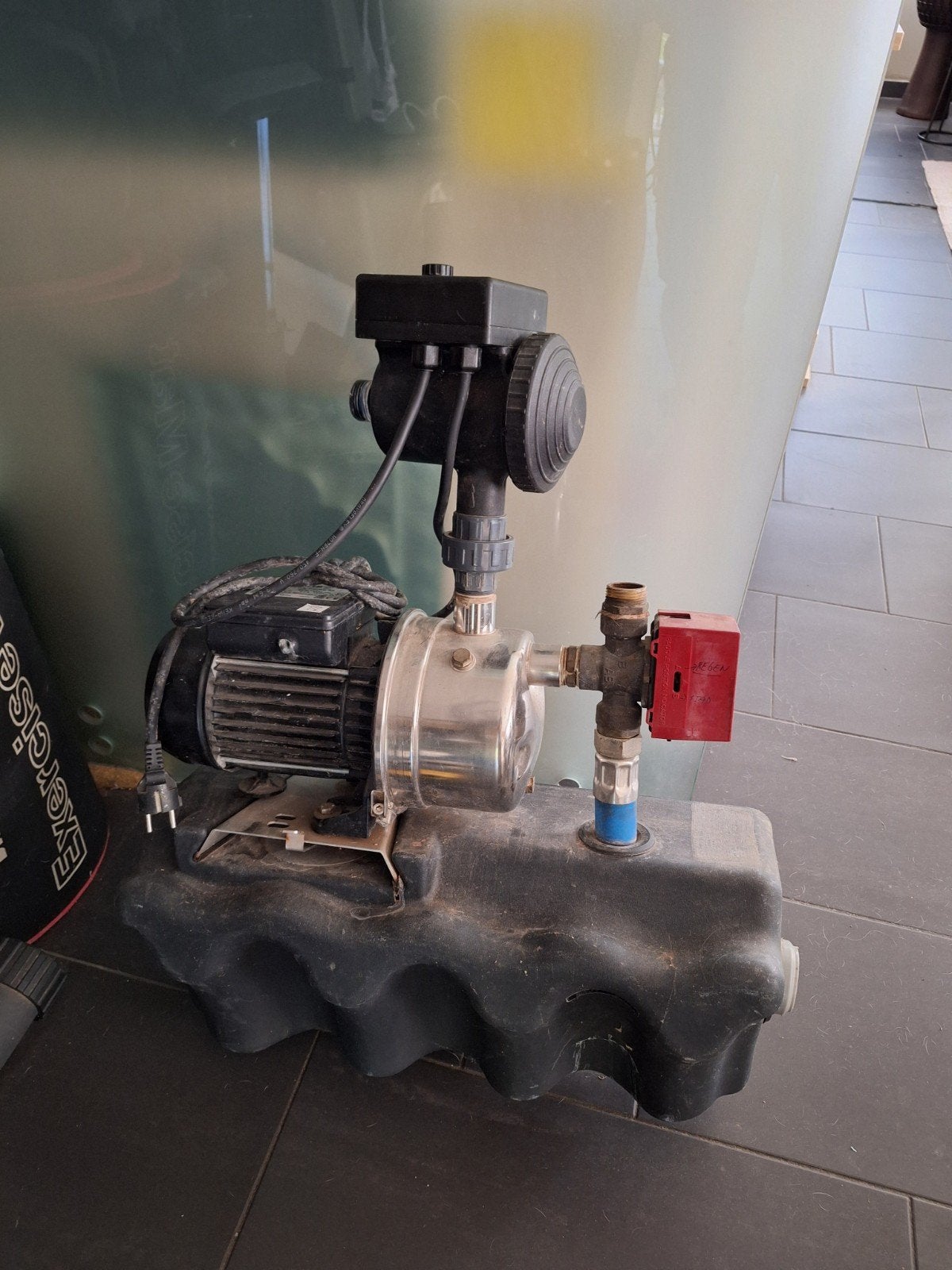 hydrofoorpomp, Jardin & Terrasse, Enlèvement, Utilisé, Électrique, Pompe d'appoint