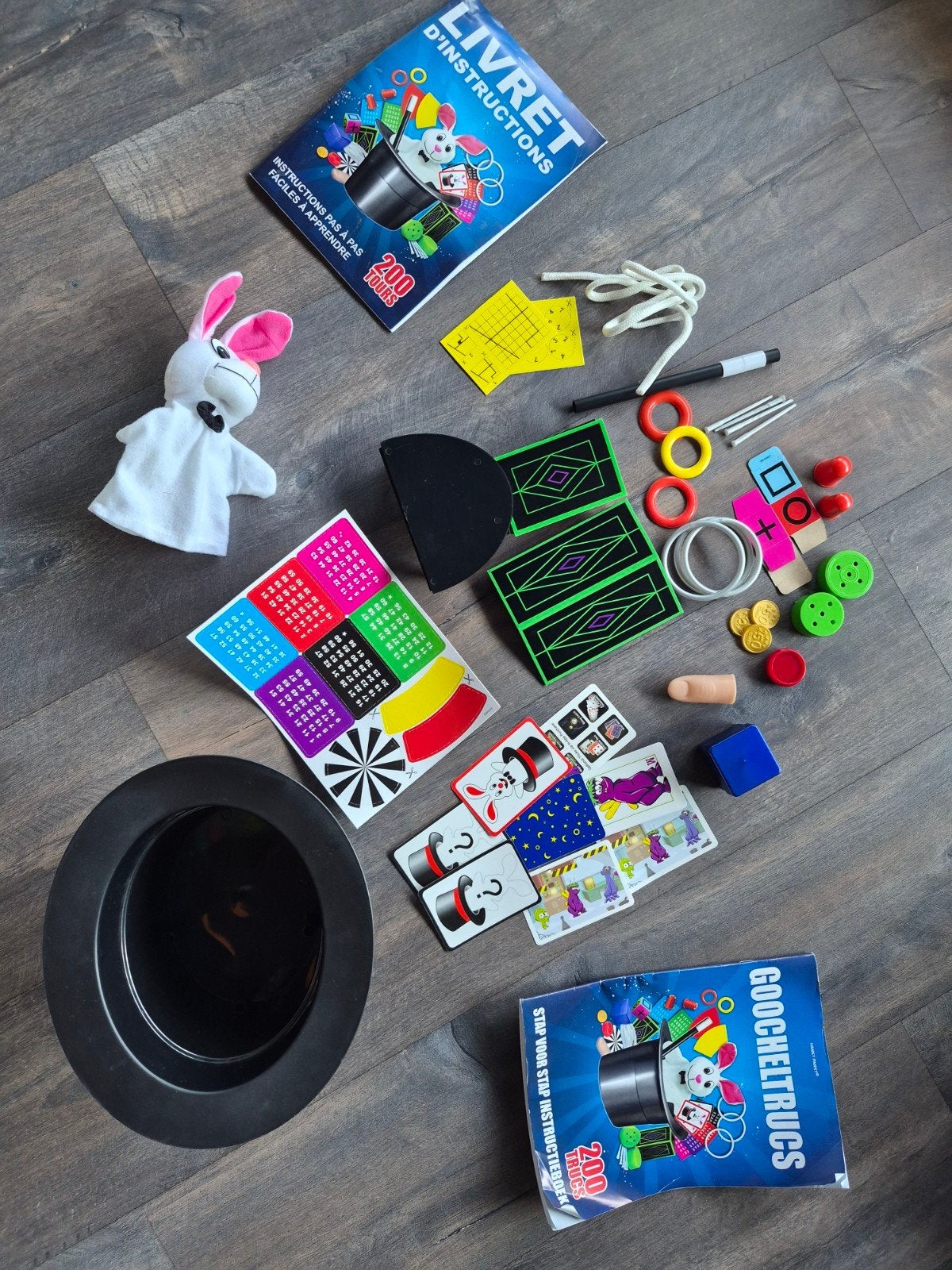 Coffret de Magie "Chapeau Magique" (200 tours - Hanky Panky), Cinq joueurs ou plus, Enlèvement, Comme neuf