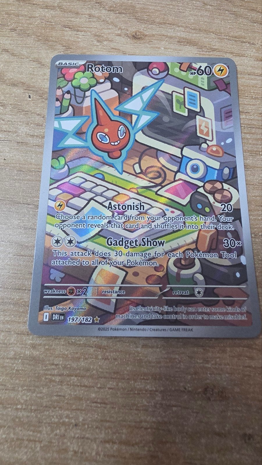 Rotom 197/182 - Illustration Rare - Destined Rivals, Ophalen