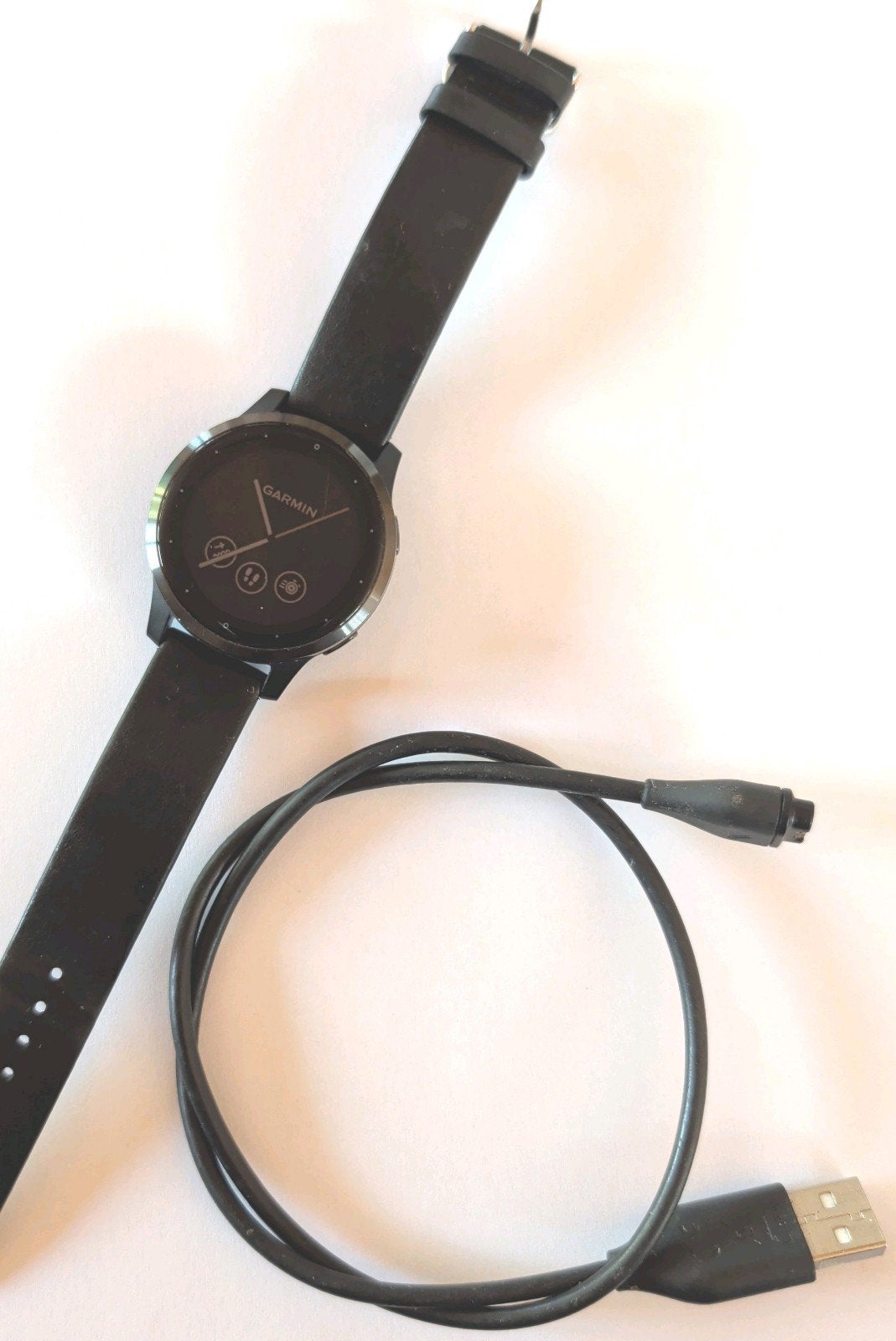 Garmin Vivoactive 4S, Bijoux, Sacs & Beauté, Montres connectées, Étanche, Garmin, Enlèvement, Utilisé
