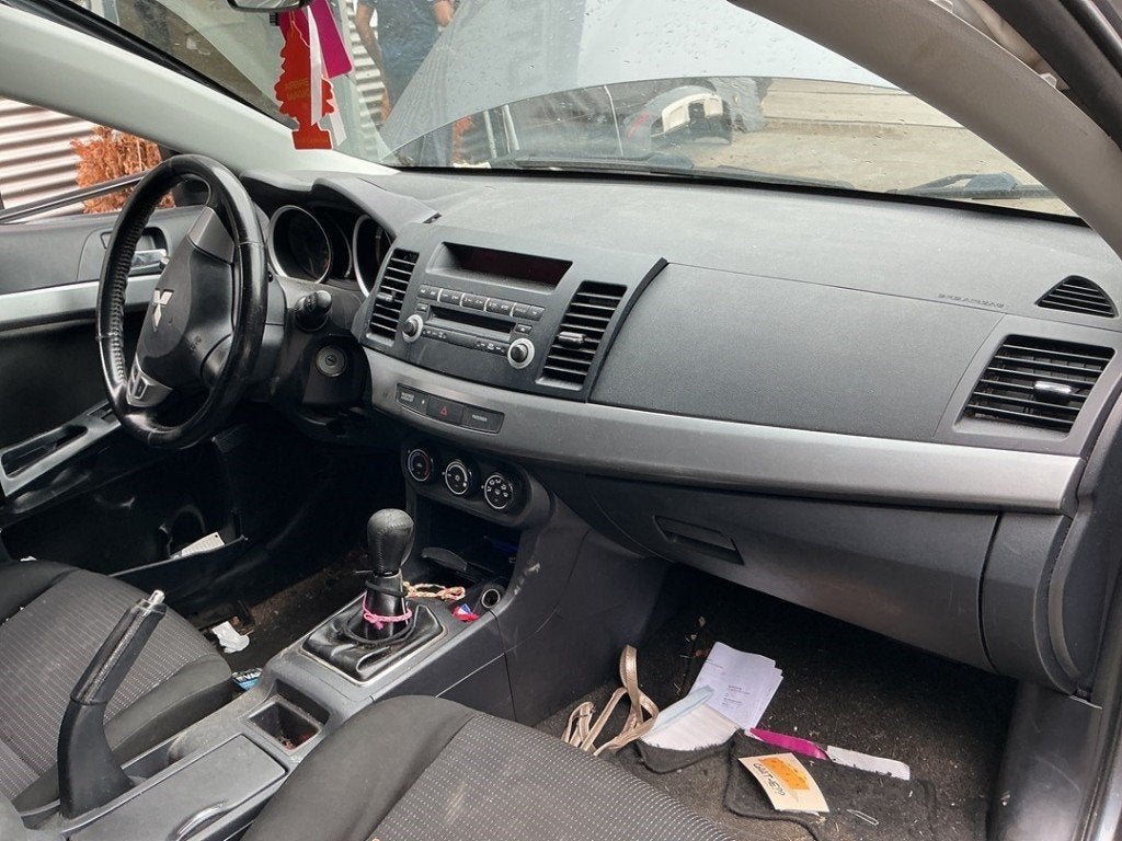 TABLEAU DE BORD Mitsubishi Lancer Sportback (CX), Info@mitsubishi-motors.de, MITSUBISHI, Utilisé, Mitsubishi