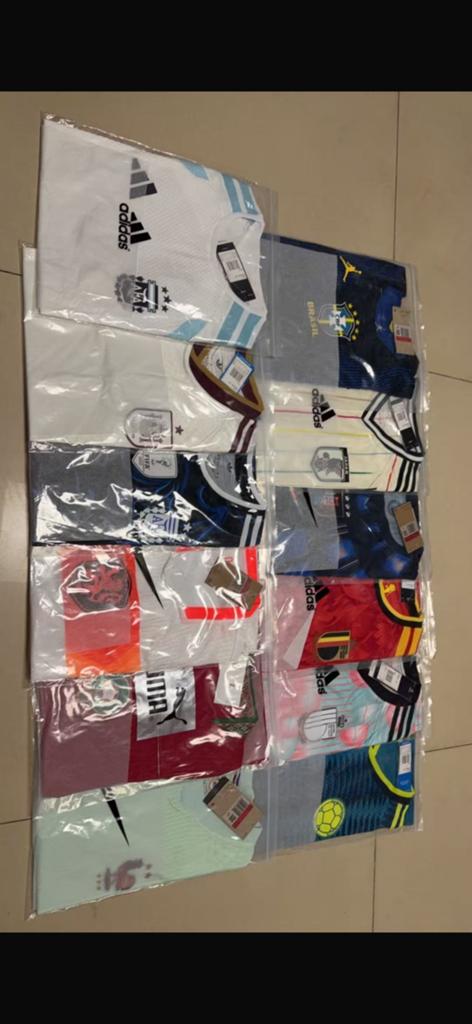 Maillot footbal coupe du monde, Ophalen, Voetbal