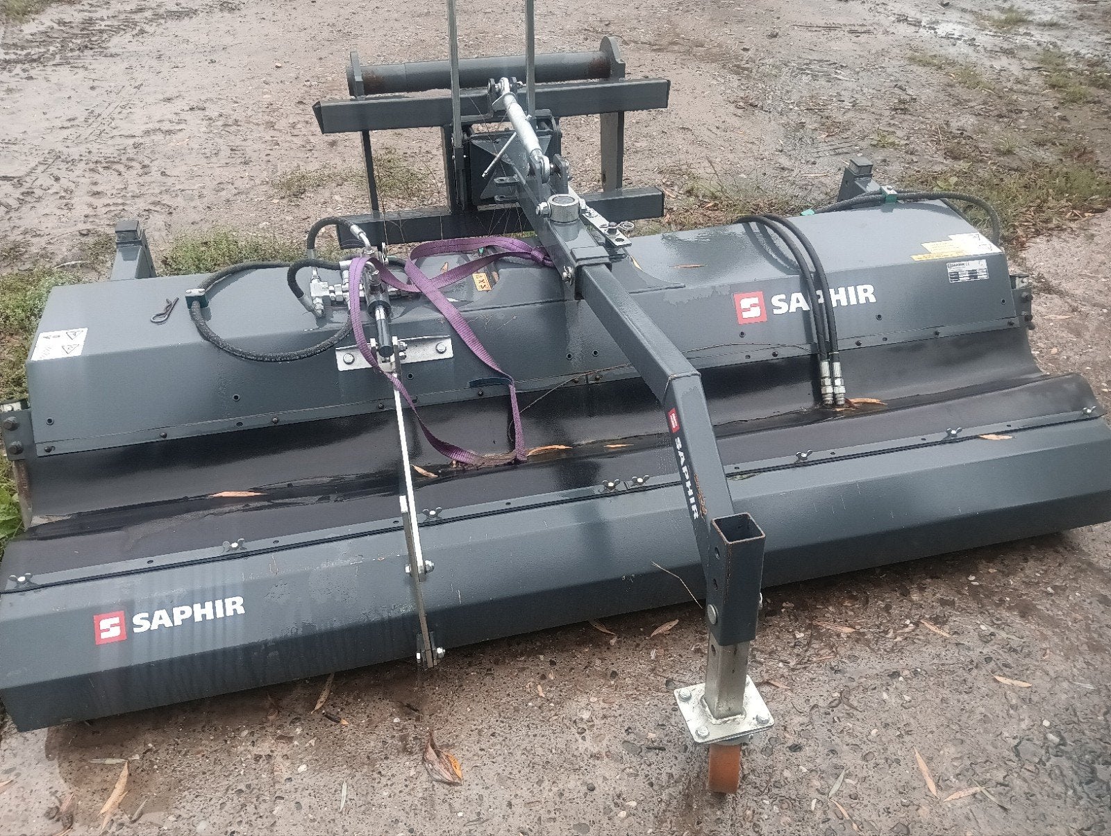 Borstel machine Saphir, Ophalen