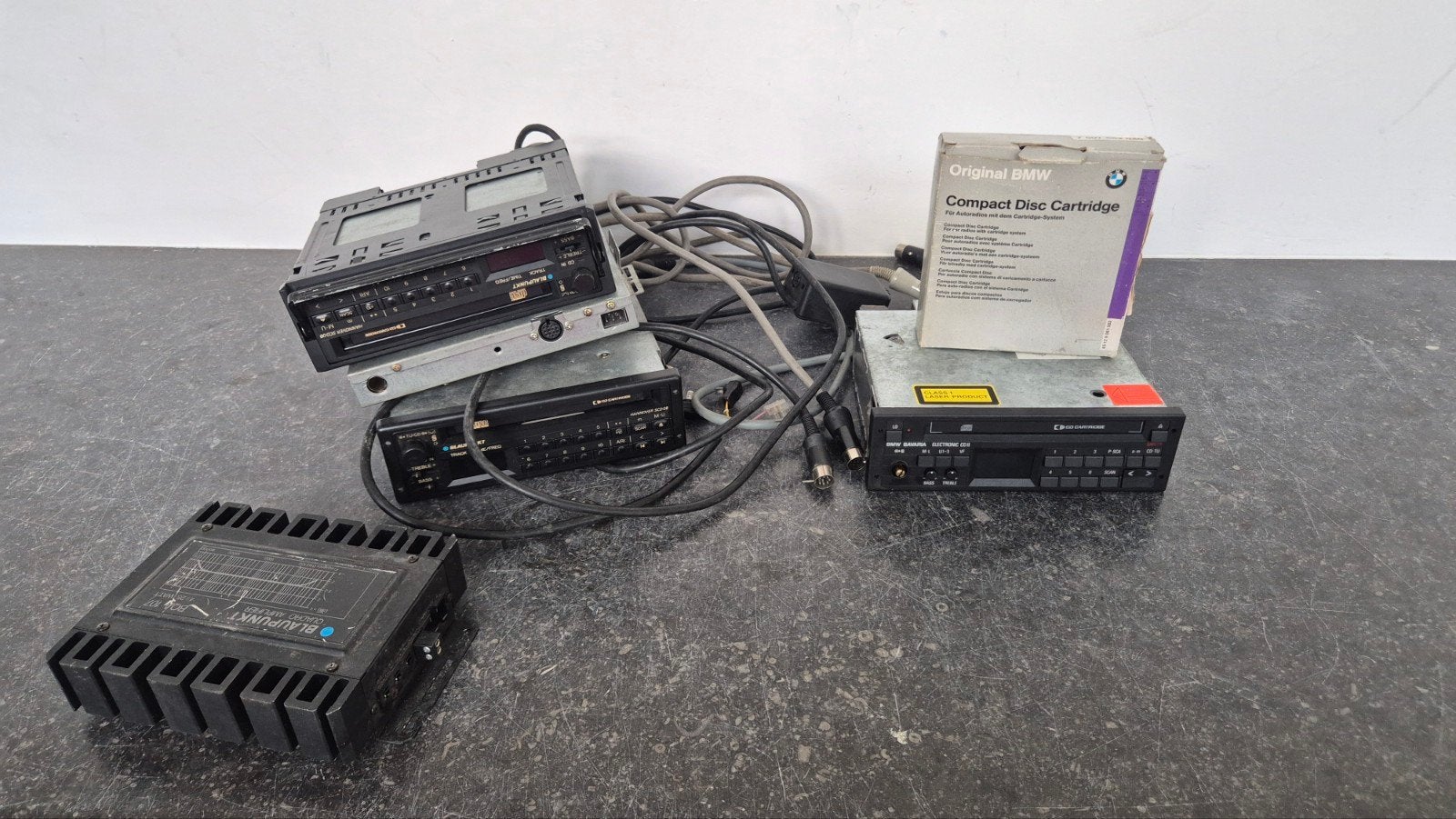 autoradio bmw electronic cd2 blaupunkt hannover scd08 e30 .., Auto diversen, Autospeakers, Ophalen of Verzenden