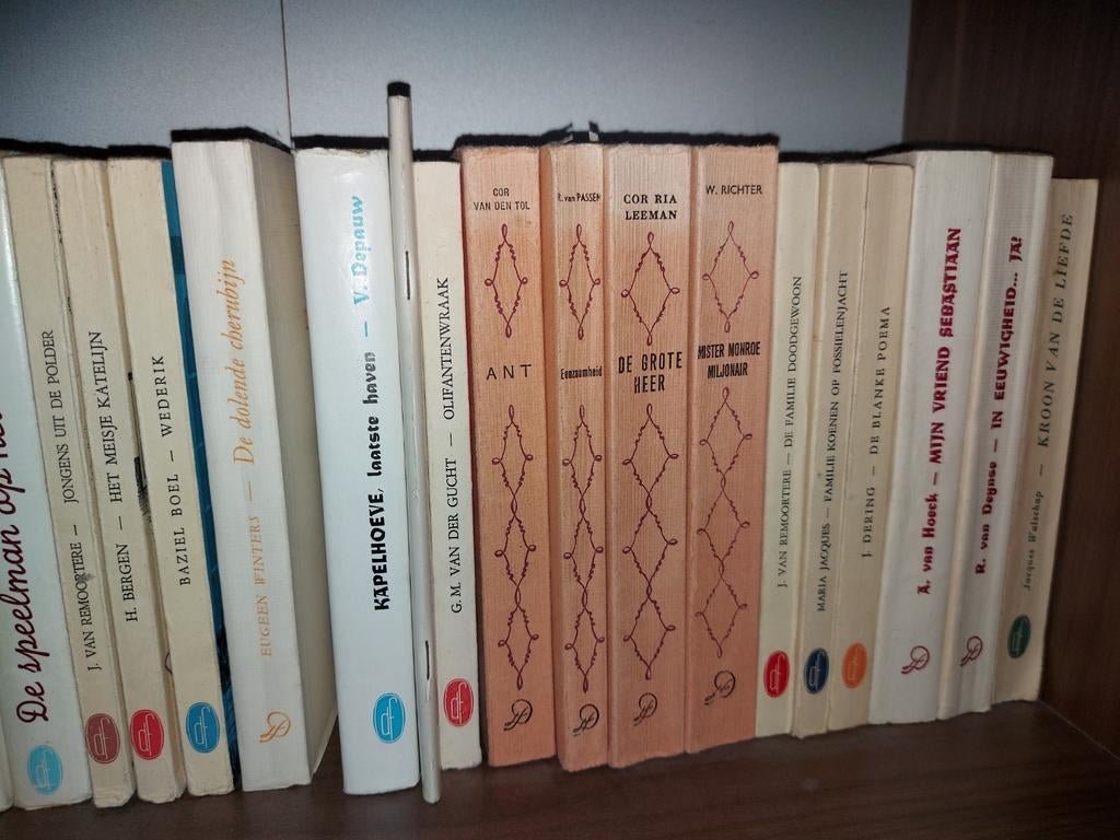 Oude collectie Davidsfonds boeken 60's, Ophalen of Verzenden, Zo goed als nieuw