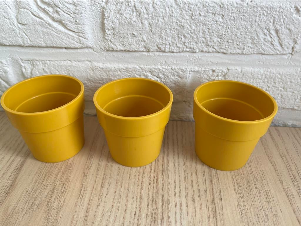 Set van 3 kleine bloempotjes - Elho - Okergeel - Hoogte 6 cm, Kunststof, Rond, Nieuw, Ophalen of Verzenden