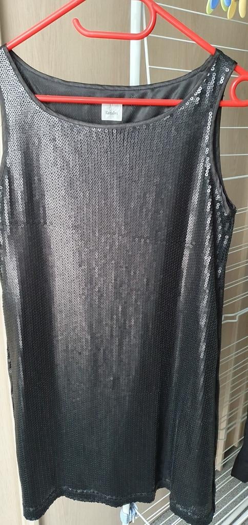 Robe noire 38/40 avec sequins, Kleding | Dames, Ophalen of Verzenden, Zo goed als nieuw