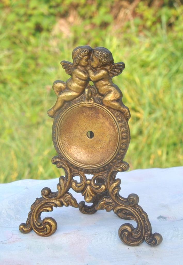 porte montre sur pied en laiton couple d'ange, Antiquités & Art, Enlèvement ou Envoi, Cuivre