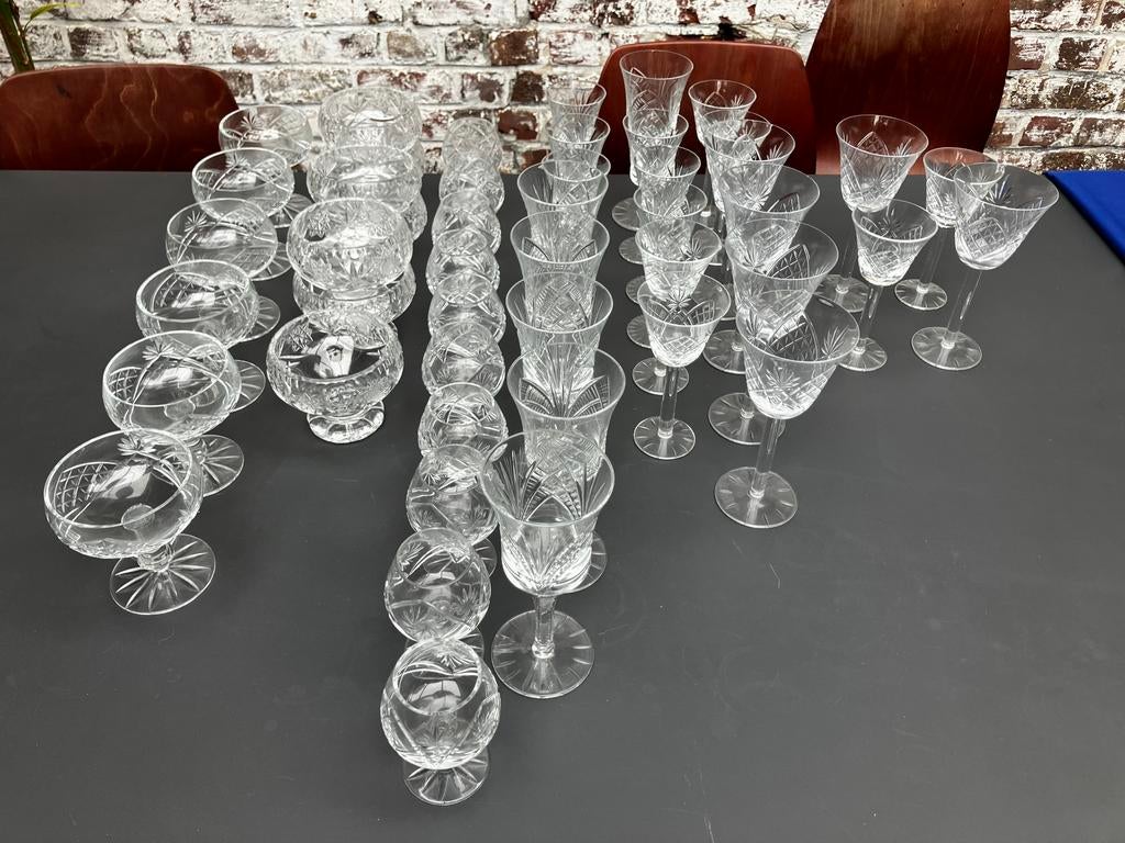 Set kristallen glazen bowls en coupes, Ophalen