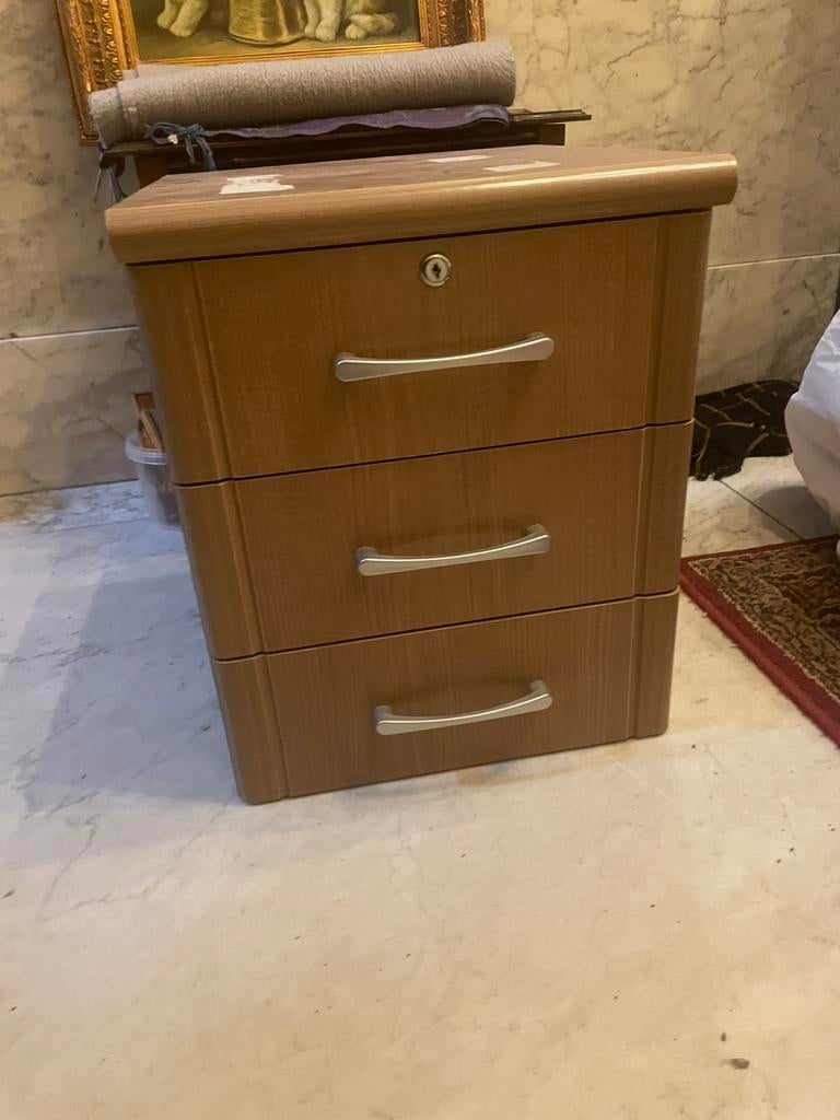 Nachtkastje / kastje, Ophalen, Gebruikt