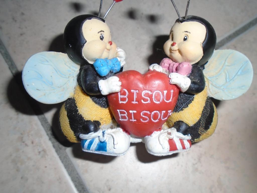 CADEAU-AUTRE USAGE"ABEILLES BISOU"+ CHIEN-PELUCHE GRATIS, Enlèvement ou Envoi