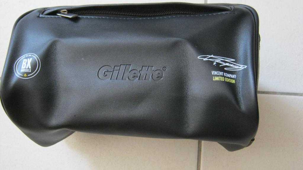 Trousse de toilette Kompany Gilette Ltd edition, Enlèvement, Neuf, Autres types