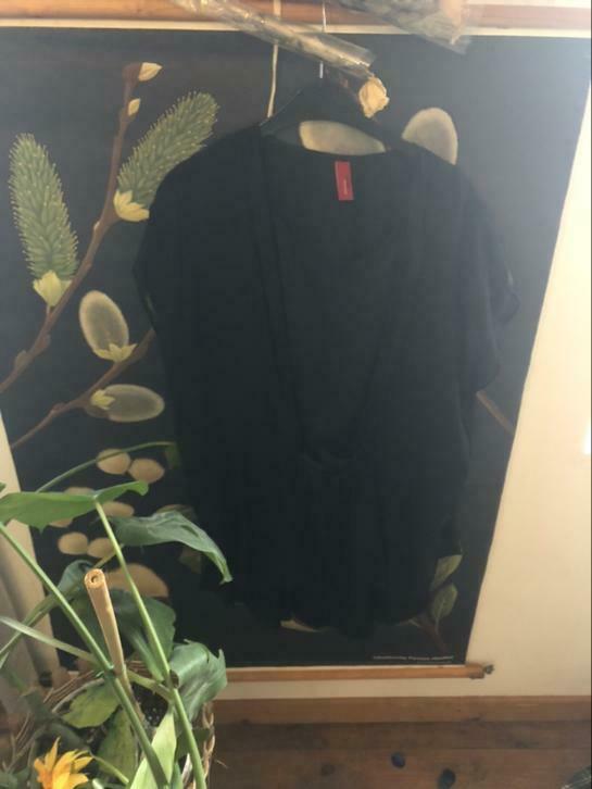 Zwarte tuniek voille satijn, Zwart, Maat 42/44 (L), Ophalen of Verzenden, Gedragen