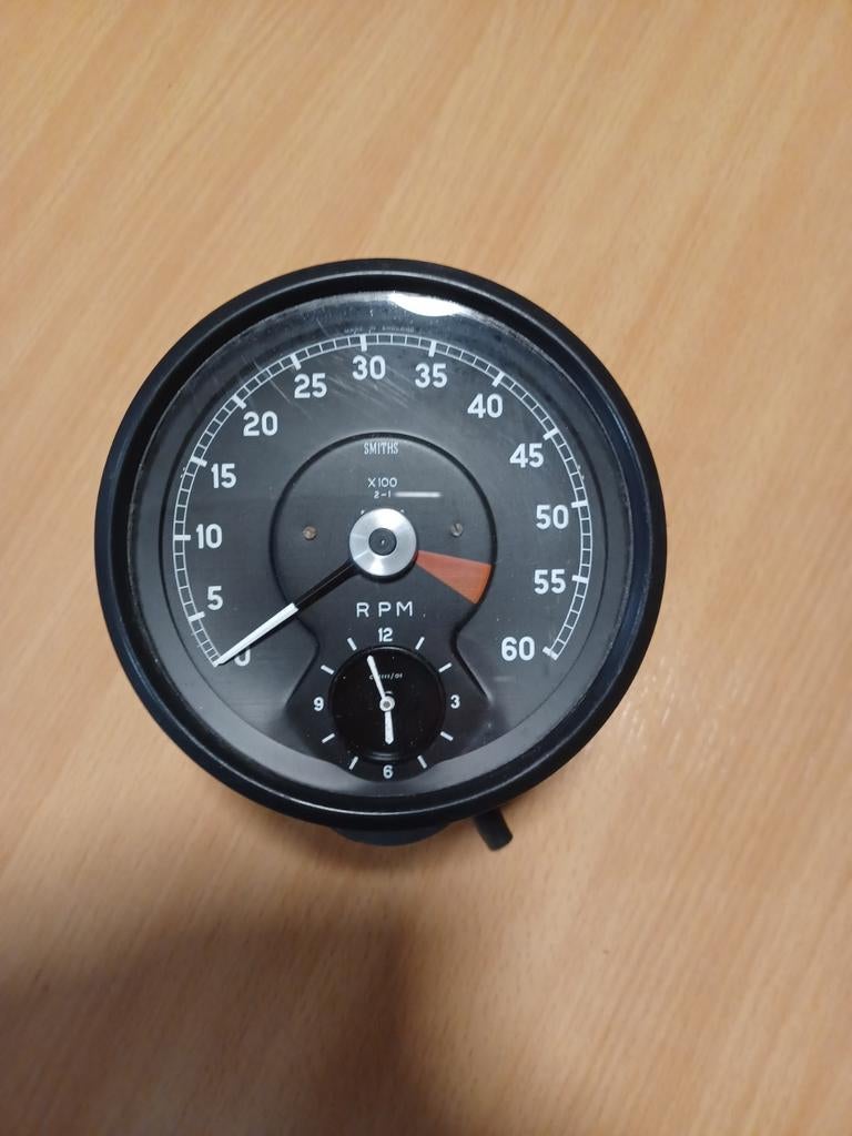 Compte tours  Jaguar type E,  avec horloge., Enlèvement ou Envoi, Jaguar