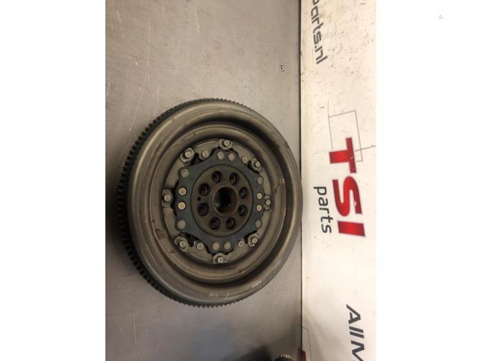 Dubbele massa vliegwiel van een Volkswagen Golf, Gebruikt, -, Volkswagen, -
