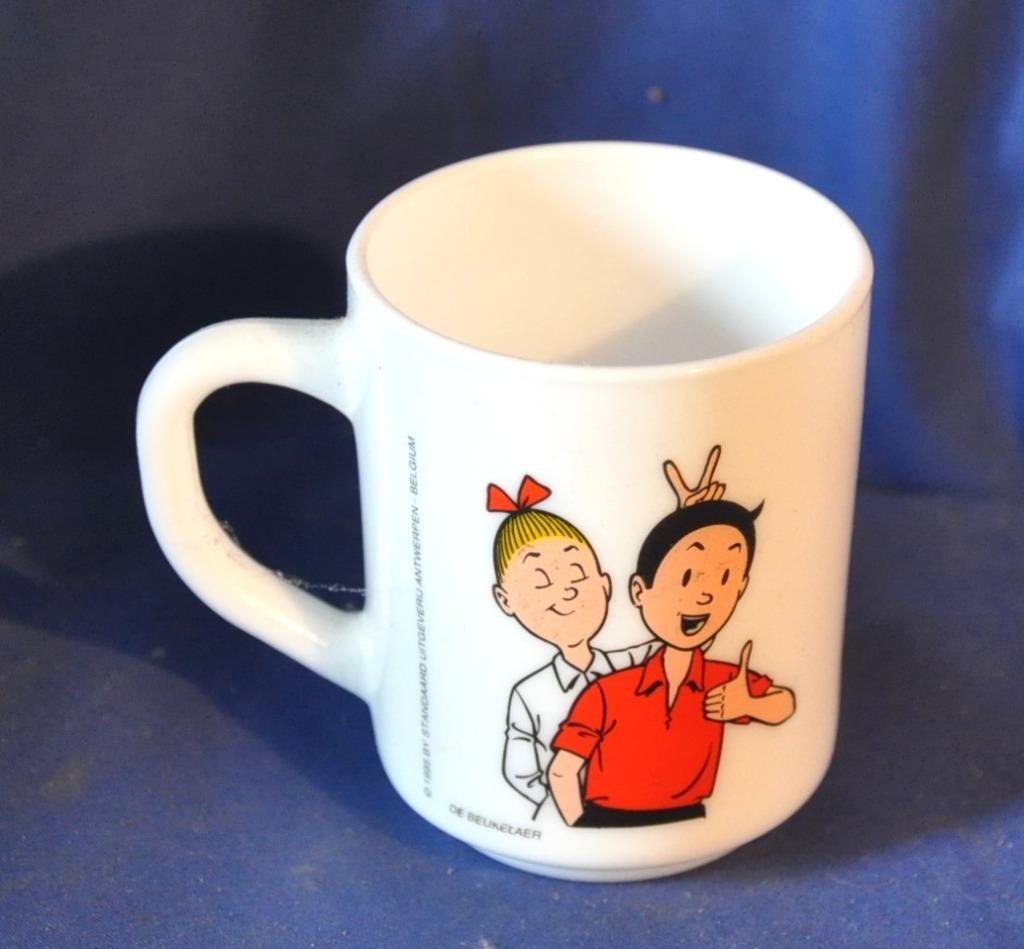 mug arcopal decor bd bob et bobette (1), Maison & Meubles, Enlèvement ou Envoi, Comme neuf, Autres matériaux, Tasse(s) et/ou soucoupe(s)