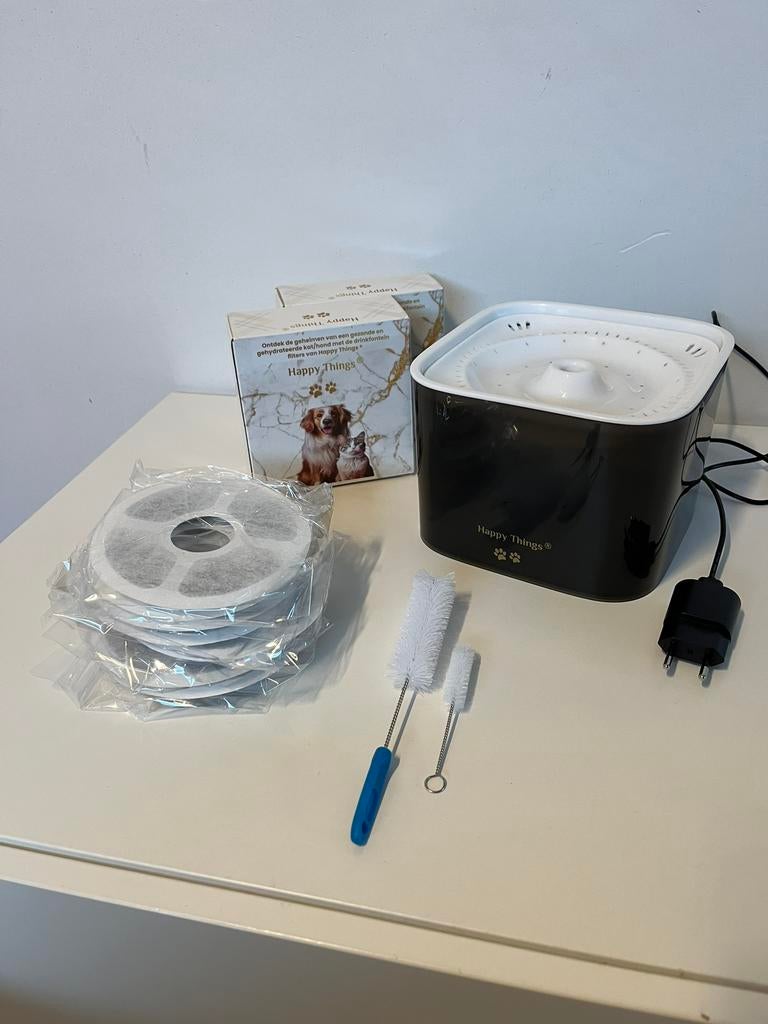 Drinkfontein kat met extra filters, Ophalen, Zo goed als nieuw