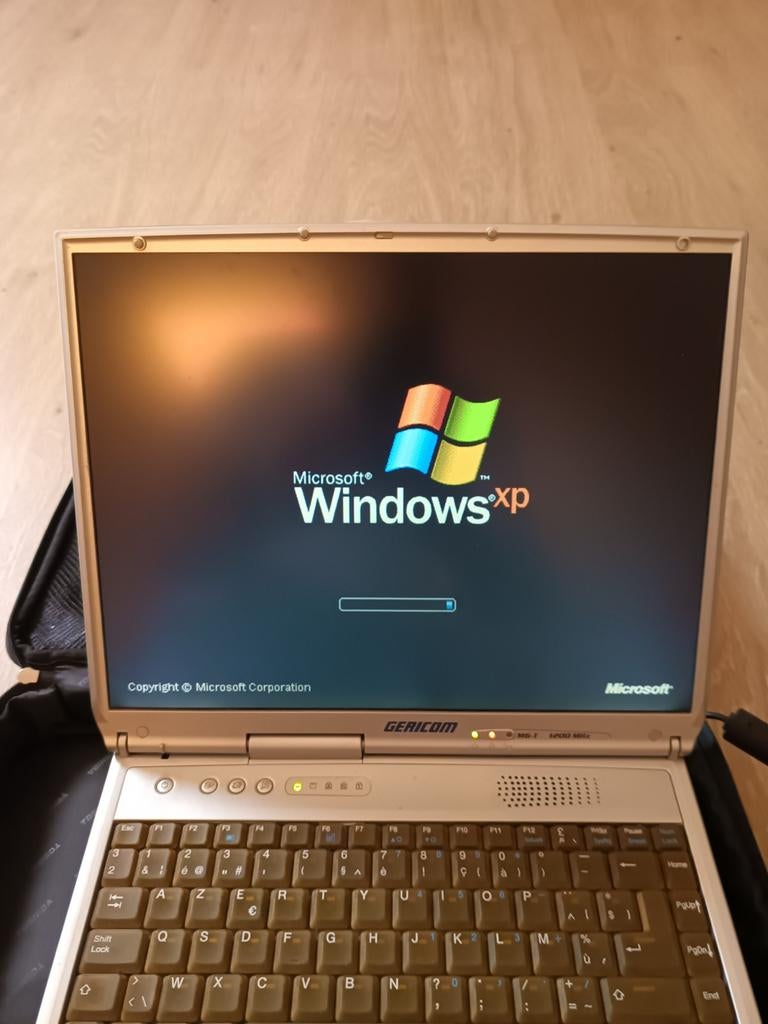 Intel Pentium 3 avec sacoche pour ordinateur portable, Informatique & Logiciels, HDD, Lenovo ThinPad, Utilisé, Gaming