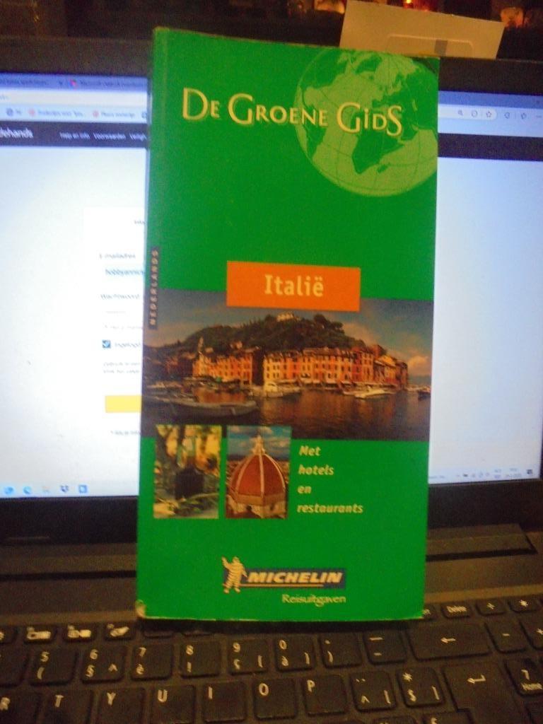 Italie - Michelin, Boeken, Michelin, Ophalen of Verzenden, Zo goed als nieuw, Reisgids of -boek