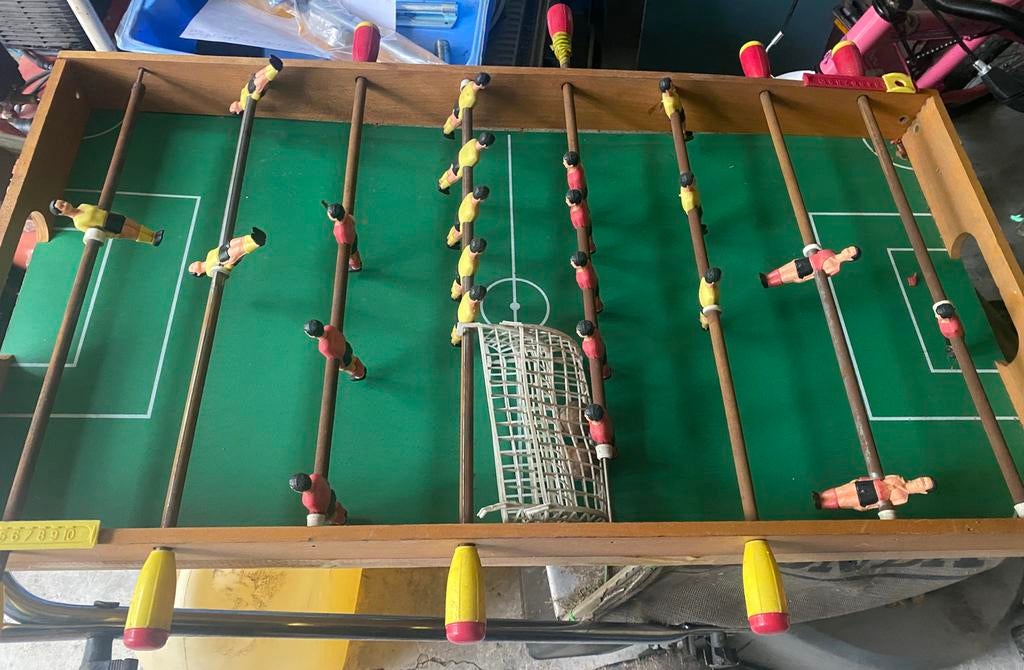 Retro voetbaltafel, Enlèvement, Utilisé