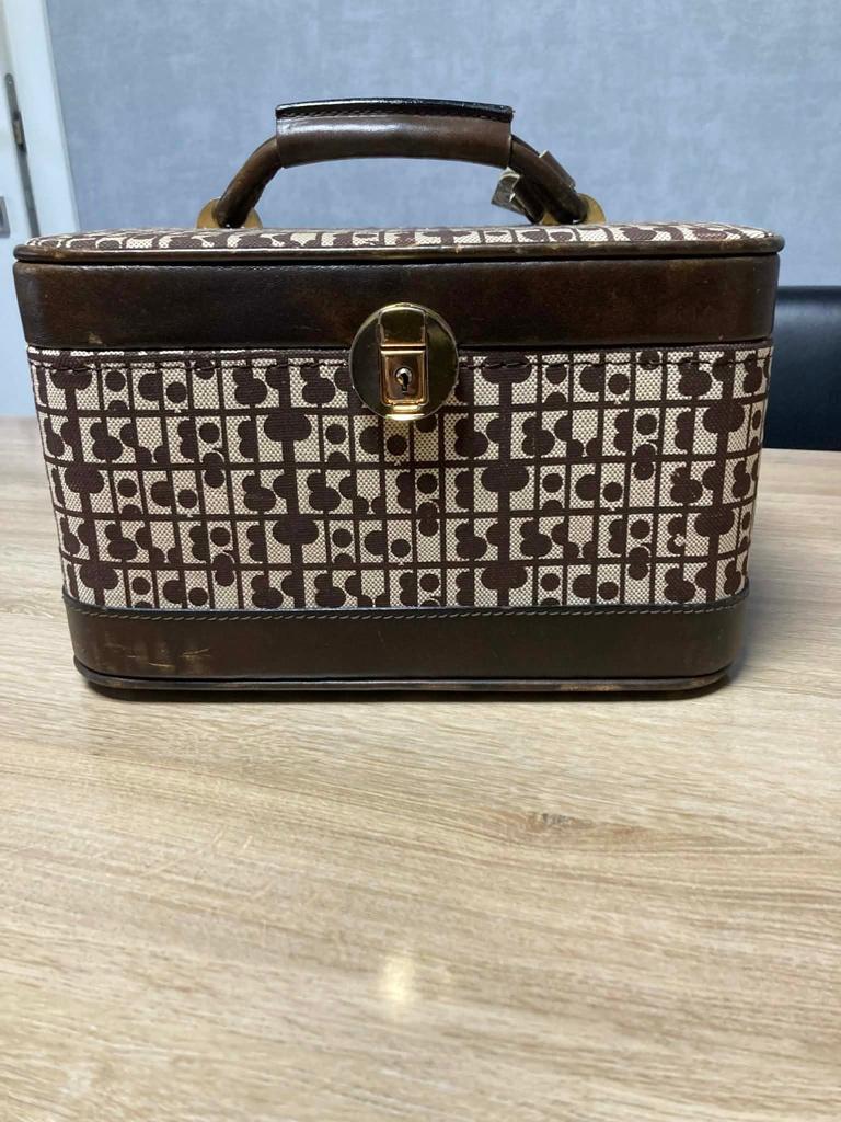 Beauty case, Enlèvement ou Envoi, Avec serrure, Brun, Utilisé