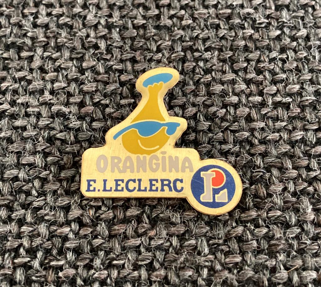 PIN - ORANGINA - E. LECLERC, Verzamelen, Verzenden, Gebruikt, Merk, Speldje of Pin