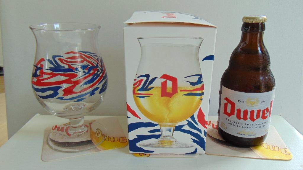 Duvel Glas Tornado + 1 Duvel + viltjes, Ophalen of Verzenden, Zo goed als nieuw, Glas of Glazen, Duvel