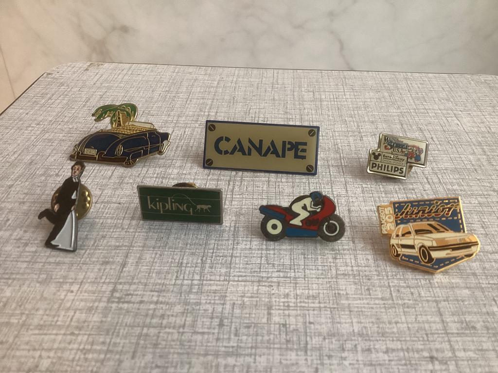 Lot van 7 pins., Ophalen of Verzenden, Zo goed als nieuw