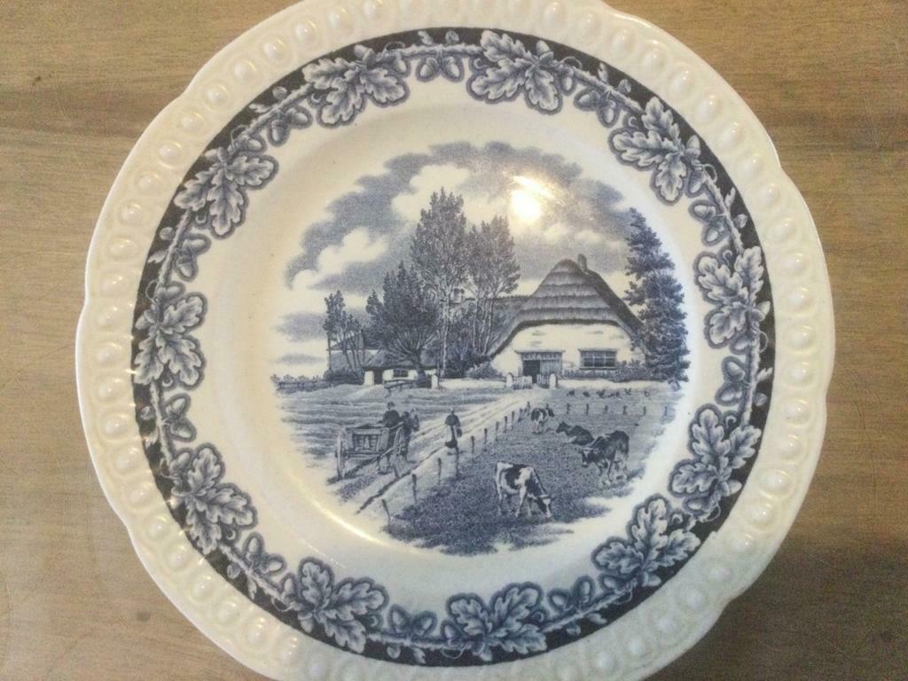 Ancienne assiette en porcelaine Boerenhoeve, Maestricht, Enlèvement ou Envoi
