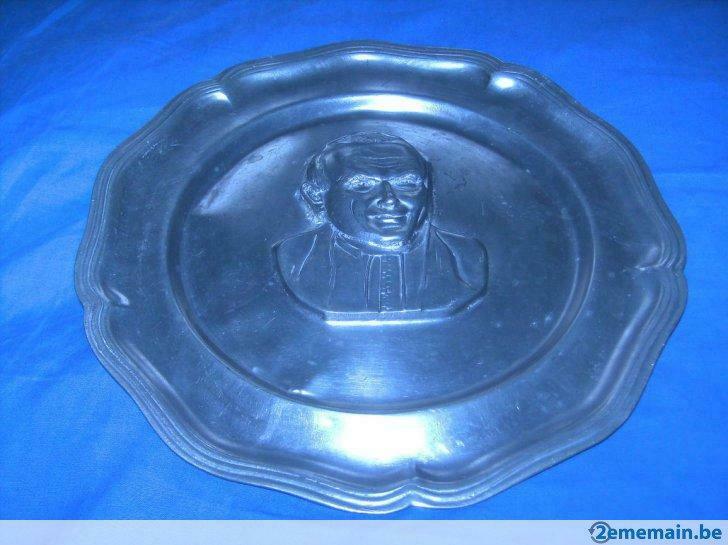 Assiette en étain du Pape Jean-Paul II, Enlèvement ou Envoi, Utilisé