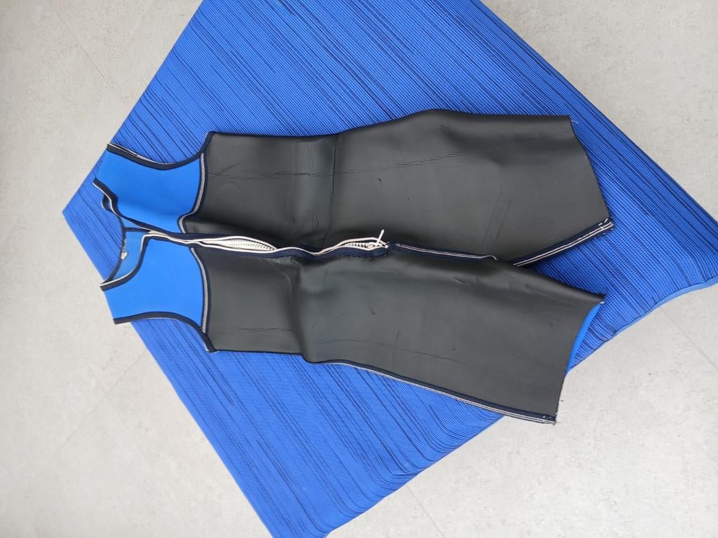Combinaison de surf sans manches, au-dessus du genou, taille, Enlèvement, Comme neuf