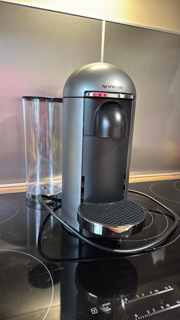 Machine à café - NESPRESSO Vertuo Plus, Ophalen, Zo goed als nieuw