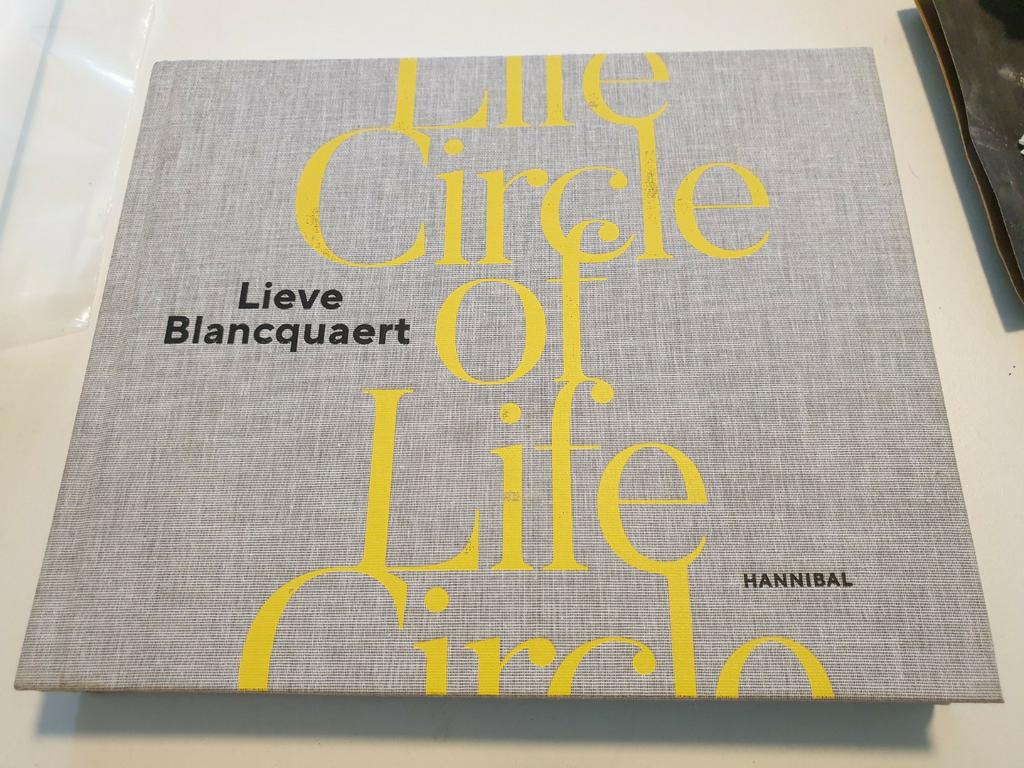 FOTOGRAFIE : Circle of Life  Lieve Blancquaert GESIGNEERD !!, Boeken, Ophalen of Verzenden, Zo goed als nieuw