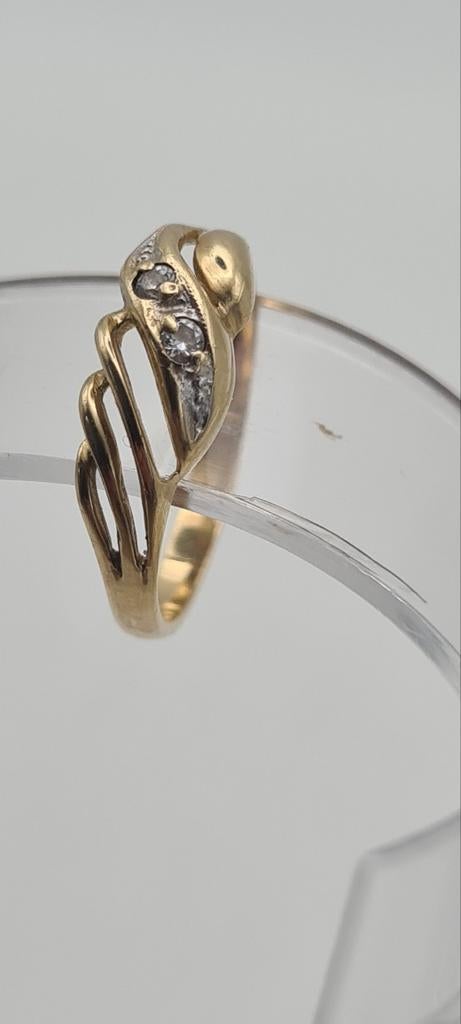 14k 585 gouden vlecht ring met steentjes, Gebruikt, Verzenden, Kleiner dan 17, Dame