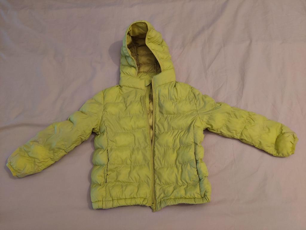 Doudoune jaune UNIQLO 5-6 ans, Ophalen, Jongen of Meisje, Zo goed als nieuw, Autre